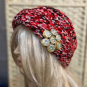 Stunning, Red, Black and White Knitted Cotton Cloche Beanie Hat w/ Floral Brooch